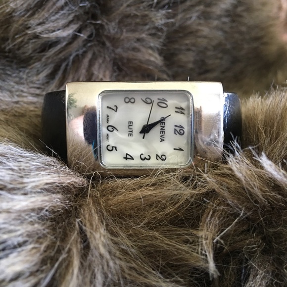 Ladies Geneva Elite #713 black bracelet watch - Picture 7 of 8